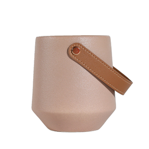 The Leather Collection 5% Suit Tie 440g Pink Scented Candle