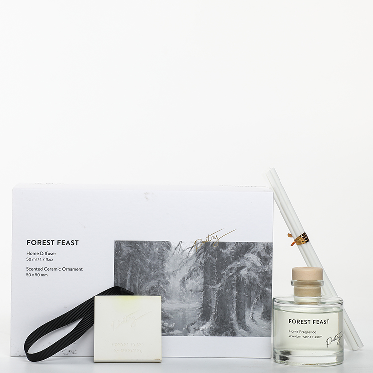 Sound of Wind Collection Forest Feast 320g Scented Clay And 50ml Reed Diffuser Gift Set