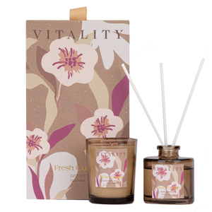 KNIT&WOVE Collection Fresh Cottage 70g/50ml Brown Scented Candle And Brown Reed Diffuser 